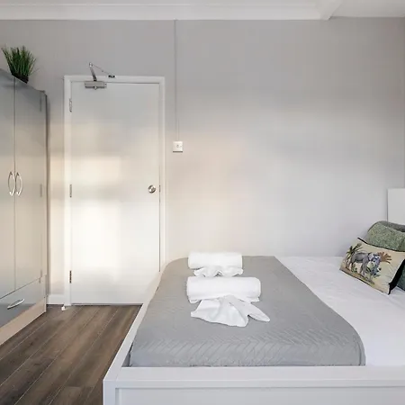 Chrystal Palace Stays With Free Parking Lambeth Londres Extérieur photo